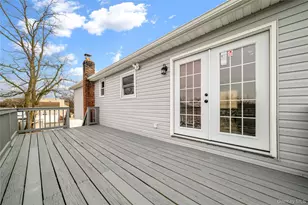55 Schleigel Blvd, Farmingdale, NY 11735 - Photo 19