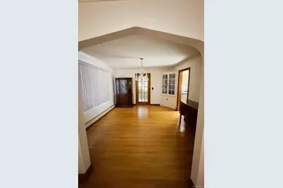 32 Manor Road, North Lynbrook, NY 11563 - Photo 3