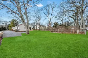 160 Oak St, Mattituck, NY 11952 - Photo 23