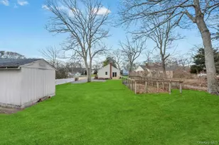 160 Oak St, Mattituck, NY 11952 - Photo 25