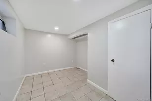 89-13 247th St, Bellerose, NY 11426 - Photo 19