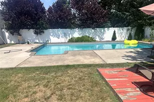 753 Wyngate Dr W, Hempstead, NY 11580 - Photo 23