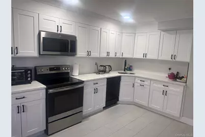 753 Wyngate Drive W, Hempstead, NY 11580 - Photo 3