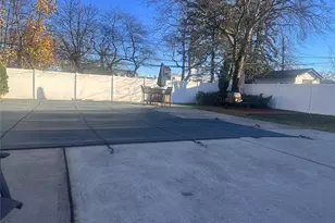 753 Wyngate Dr W, Hempstead, NY 11580 - Photo 25