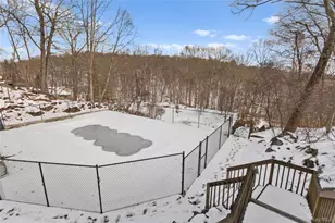 10 Guilford Cir, Goldens Bridge, NY 10526 - Photo 37