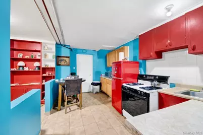 1241 Arnow Avenue, Bronx, NY 10469 - Photo 15