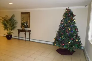 4 Consulate Dr, Tuckahoe, NY 10707 - Photo 3