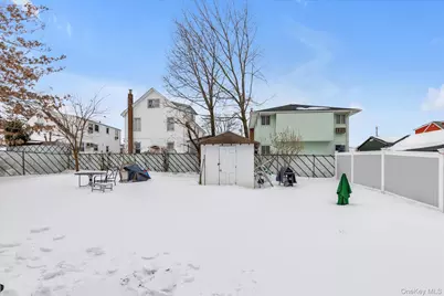 136 Butler Boulevard, Elmont, NY 11003 - Photo 3