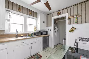 136 Butler Blvd, Elmont, NY 11003 - Photo 9