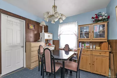 136 Butler Boulevard, Elmont, NY 11003 - Photo 7