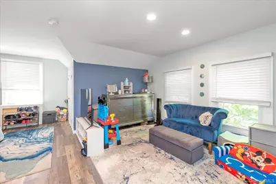 311 Hunnewell Avenue, Elmont, NY 11003 - Photo 11