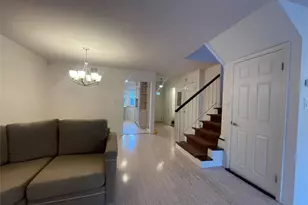 7 Village Ln, Woodbury, NY 11797 - Photo 15