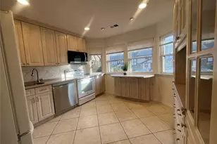 7 Village Ln, Woodbury, NY 11797 - Photo 3