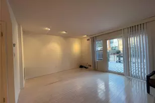 7 Village Ln, Woodbury, NY 11797 - Photo 11