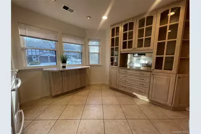 7 Village Lane, Woodbury, NY 11797 - Photo 13