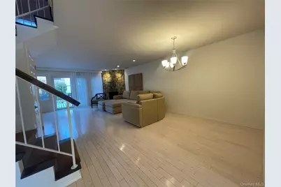 7 Village Lane, Woodbury, NY 11797 - Photo 17