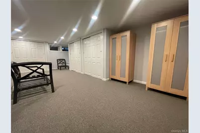 7 Village Lane, Woodbury, NY 11797 - Photo 5