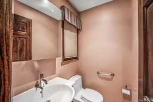 31 Puritan Ave, Forest Hills, NY 11375 - Photo 17