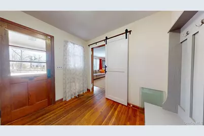 178 Barnes Road #MAIN HOUSE, Brookhaven, NY 11955 - Photo 11