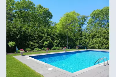 106 E Tiana Road, Hampton Bays, NY 11946 - Photo 25