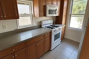 1529 Gillespie Ave, Bronx, NY 10461 - Photo 3