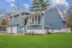 132 Shetland Dr, New City, NY 10956 - Photo 3