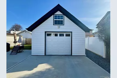 245 Garfield Avenue, Mineola, NY 11501 - Photo 23