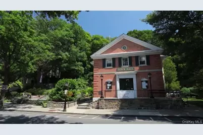 55 1st Street #110, Pelham, NY 10803 - Photo 23