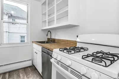 75 Noble #121, Lynbrook, NY 11563 - Photo 9