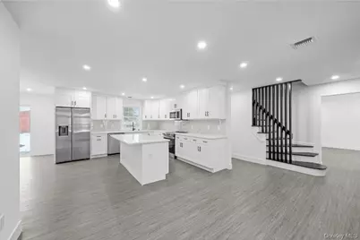 200 Irish Lane, Islip Terrace, NY 11752 - Photo 5