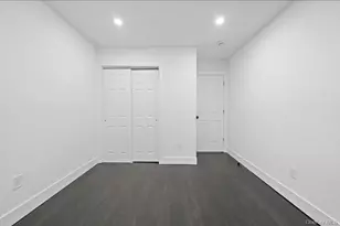 200 Irish Ln, Islip Terrace, NY 11752 - Photo 29