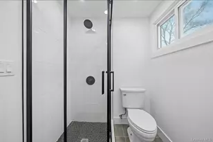 200 Irish Ln, Islip Terrace, NY 11752 - Photo 19