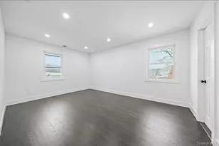 200 Irish Ln, Islip Terrace, NY 11752 - Photo 31