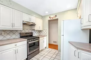 45 Sound Beach Ave, Bayville, NY 11709 - Photo 15