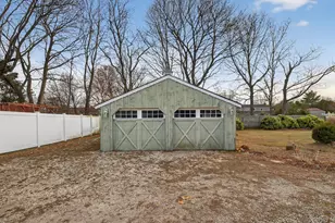 1174 5th Ave, East Northport, NY 11731 - Photo 35