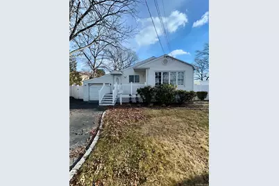 1255 Udall Road, Bay Shore, NY 11706 - Photo 1