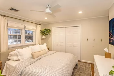 79 N Cedar Street, Massapequa, NY 11758 - Photo 17