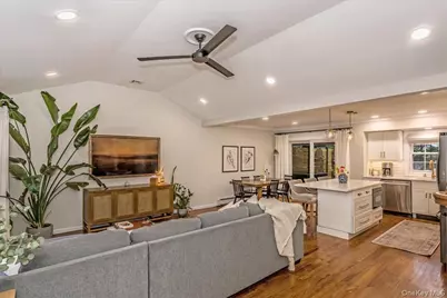 79 N Cedar Street, Massapequa, NY 11758 - Photo 5