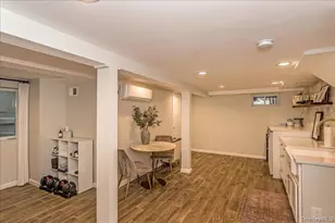 79 N Cedar St, Massapequa, NY 11758 - Photo 27