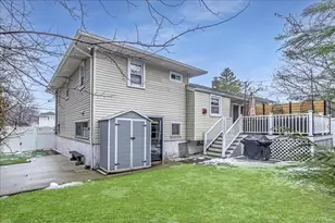 79 N Cedar St, Massapequa, NY 11758 - Photo 29