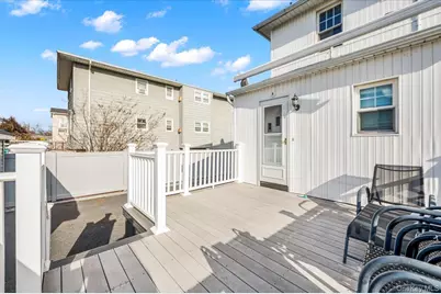 523 Bayview Avenue, Cedarhurst, NY 11516 - Photo 25