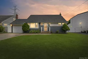 96 S Windhorst Ave, Bethpage, NY 11714 - Photo 3