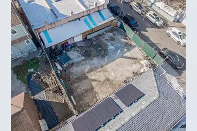 10601 Liverpool Street, Jamaica, NY 11435 - Photo 23