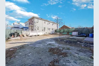 10601 Liverpool Street, Jamaica, NY 11435 - Photo 15