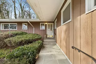 41 Spring Hollow Rd, Centerport, NY 11721 - Photo 25