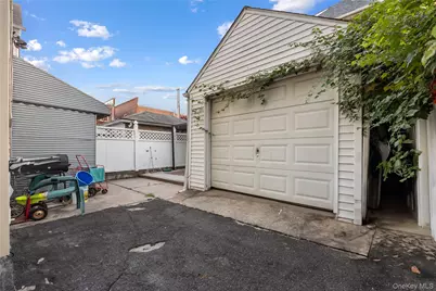 54-08 92nd Street, Elmhurst, NY 11373 - Photo 3