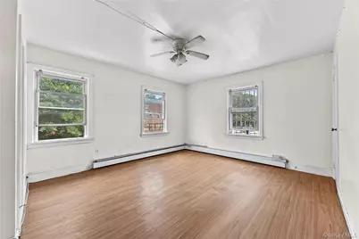 52-06 Bowne Street, Flushing, NY 11355 - Photo 19