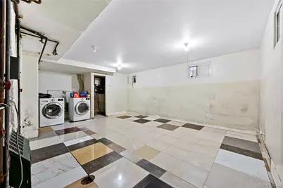 52-06 Bowne Street, Flushing, NY 11355 - Photo 27
