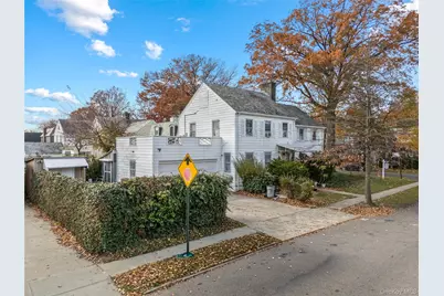 52-06 Bowne Street, Flushing, NY 11355 - Photo 31