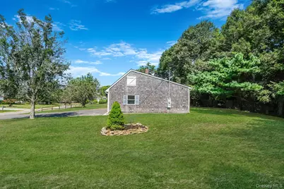 295 Willow Terrace Lane, Orient, NY 11957 - Photo 9